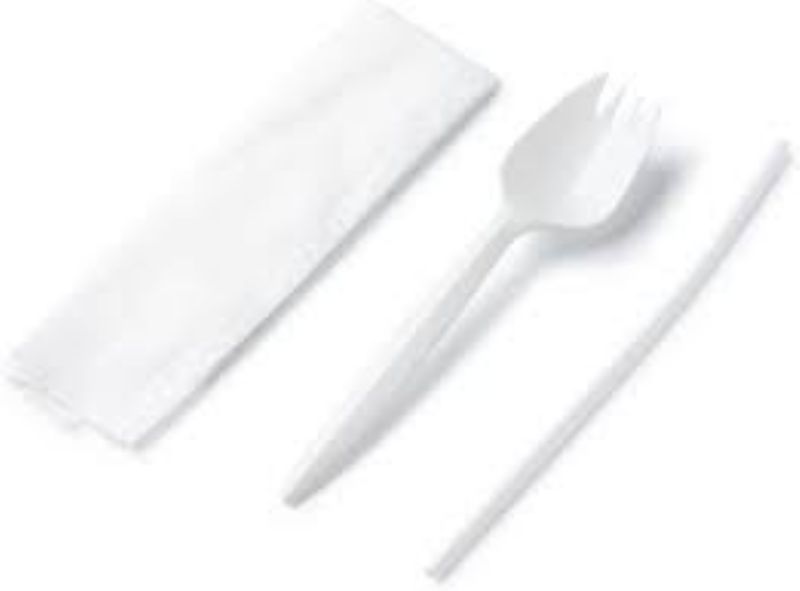 CUTLERY KIT SPORK NAPKIN STRAW