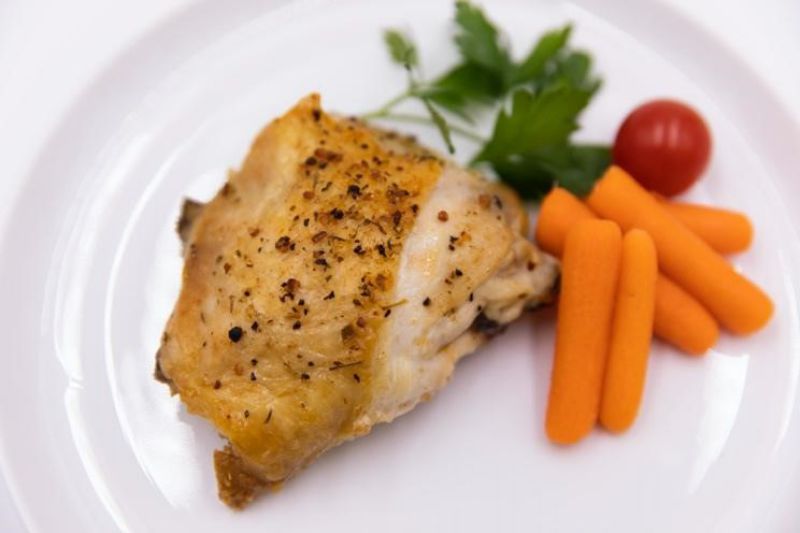 CHICKEN THIGH MEAT HALAL B/S