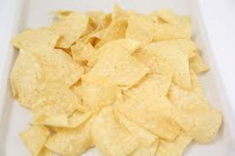 CHIP TORILLA WHITE TRIANGLE