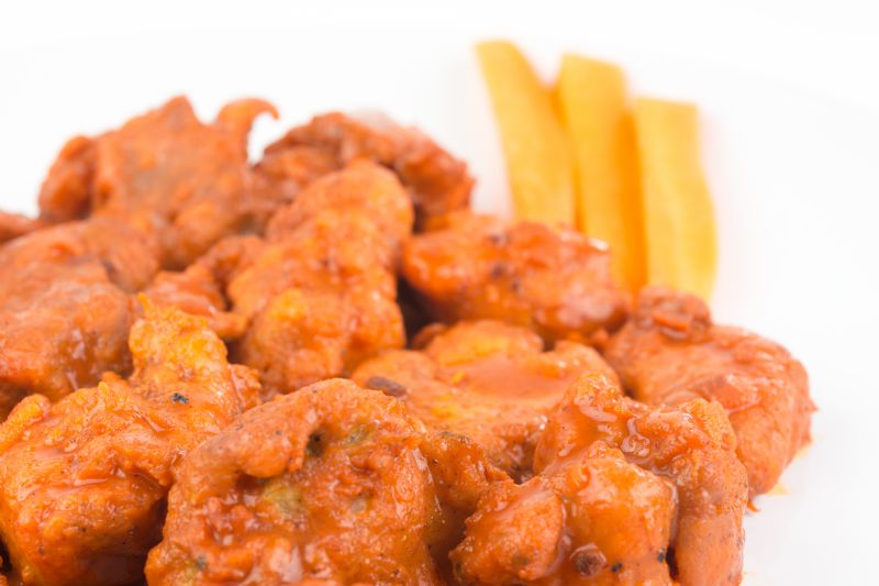 CHICKEN BONELESS WING BREADED