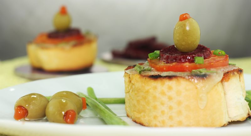 OLIVE QUEEN STUFFED 150-160